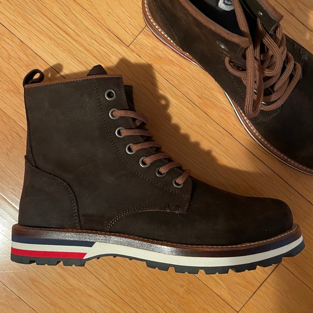 Moncler Snow Boots (Brown)